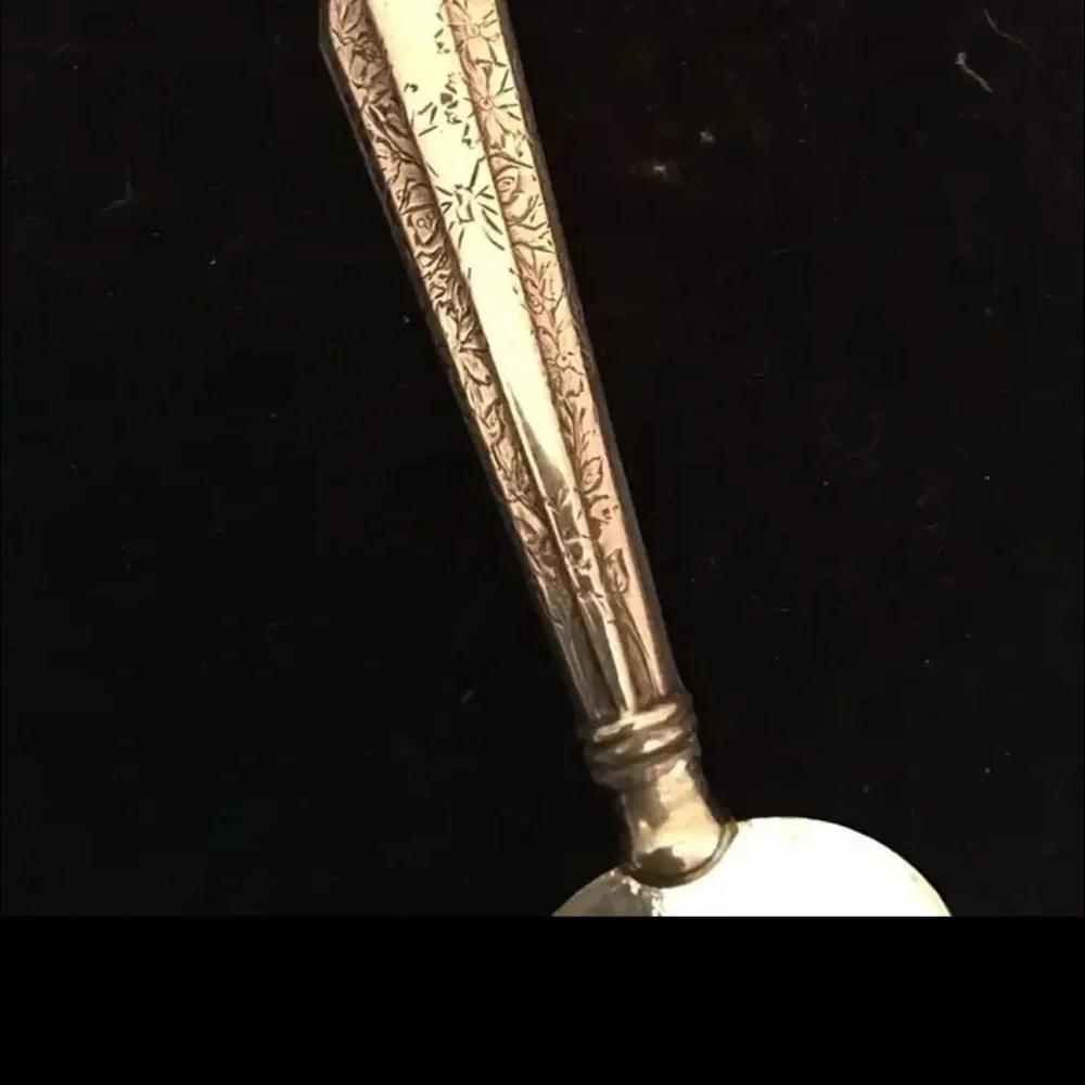 Hammered Silver Cheese Server - Vintage Style